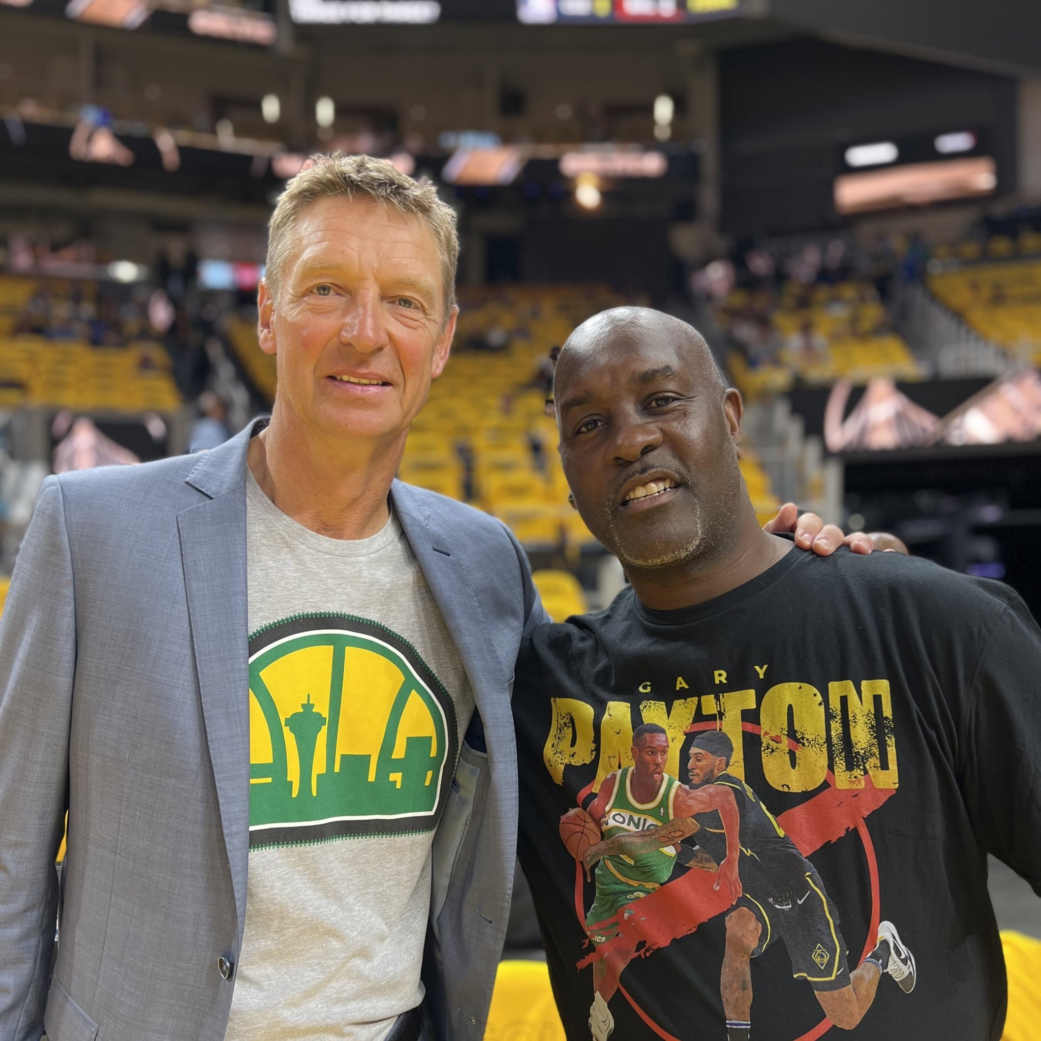 不论是亲临 不论是亲临