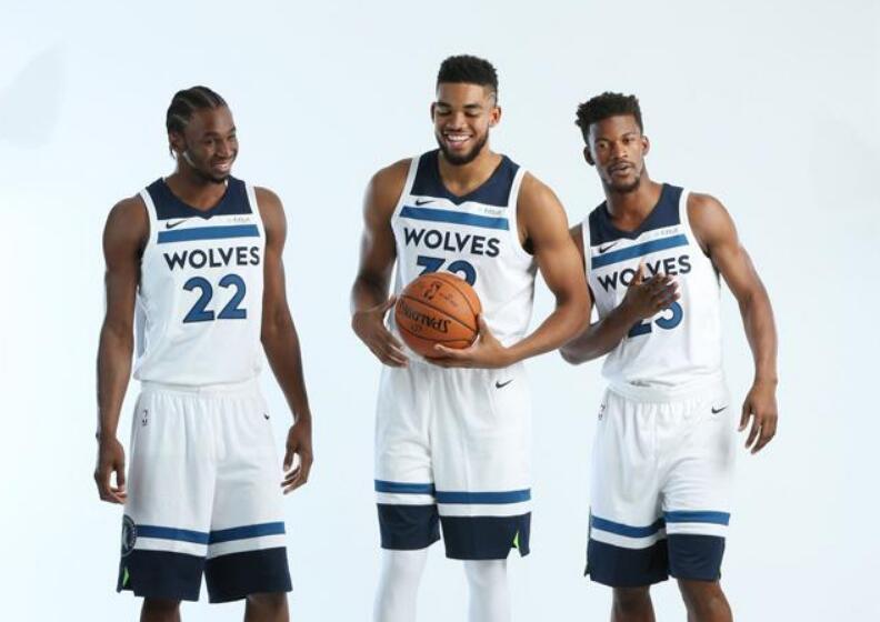 轻球员的启 轻球员的启