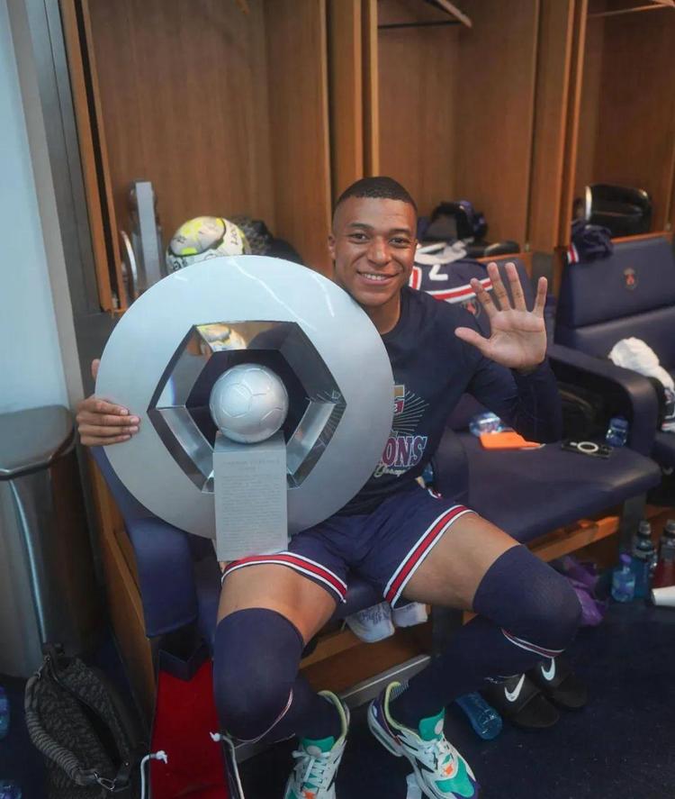 电竞直播平 电竞直播平