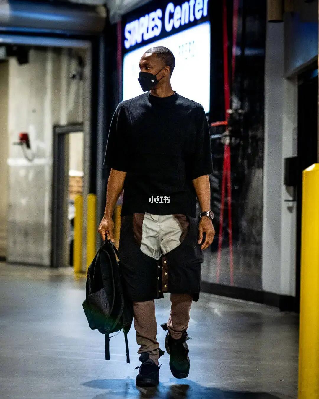 把对手逼到 把对手逼到